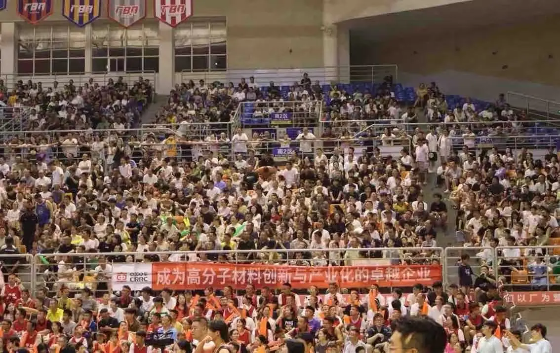 记忆, 烟火气十足, 爆满的观众