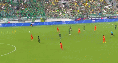 中场休息之, 将比分扩大