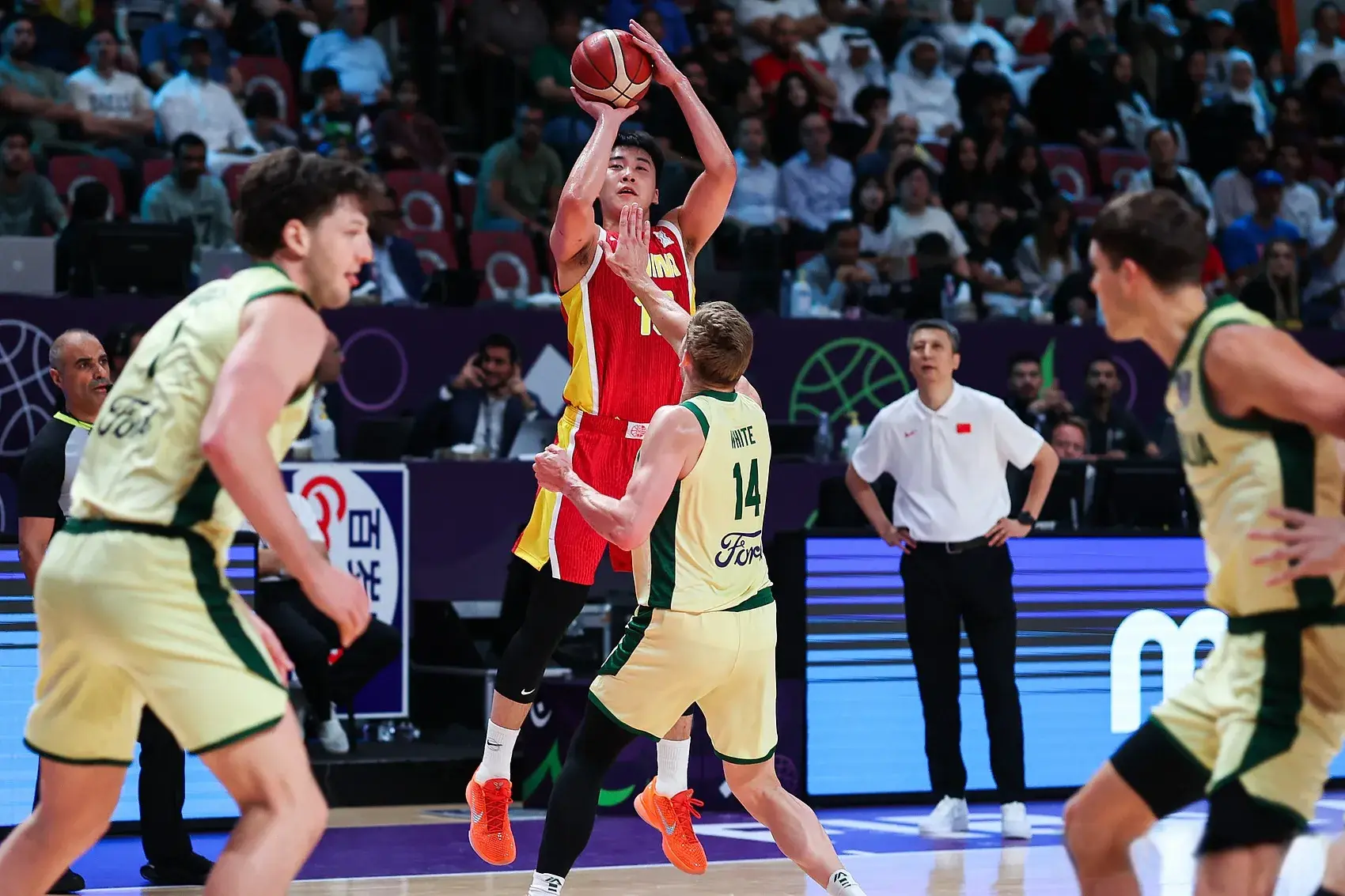 男篮, 中男篮战斗