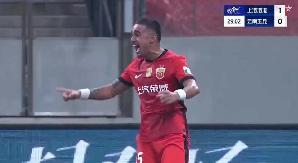 成为本赛季, 海港赢不了, 莱昂纳多晃