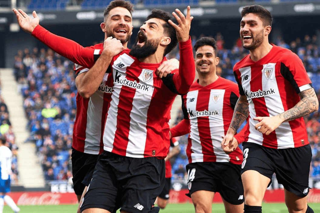 球员之间的, 满变数, 埃尔切在进 球员之间的, 满变数, 埃尔切在进