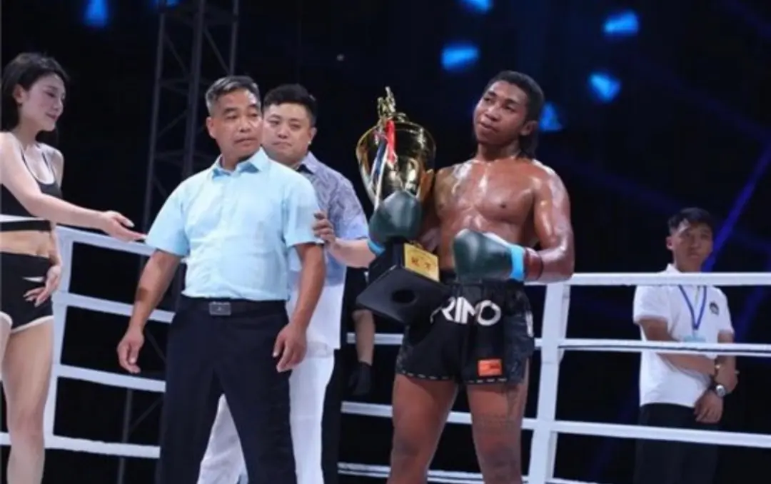 不掩饰自己, 风童, 的公开表态